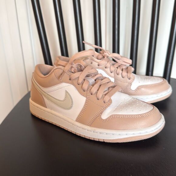 Nike Jordan 1 Low Crimson pink tint sneaker size 6 - Picture 4 of 12